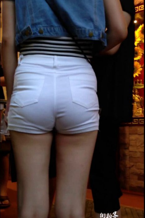 [街拍客视频]jx0072 白色短裤美女很漂亮啊