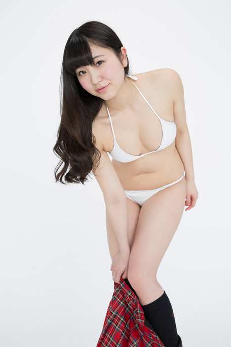 性感丰乳长发美女[YS-Web]Vol.648 Kanae Shiina 椎名香奈江 ぷにぷにFカップちゃん入